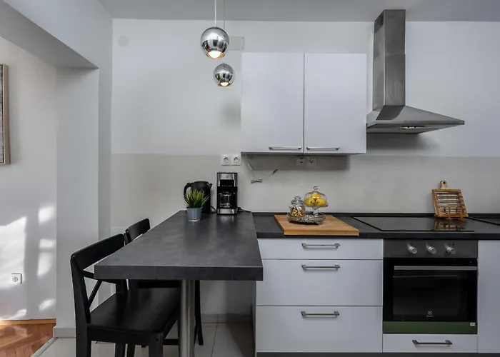 2 Bedroom In *