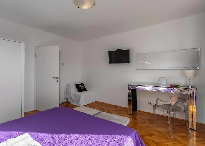 2 Bedroom In Case de vacanță *
