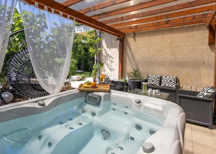 2 Bedroom In